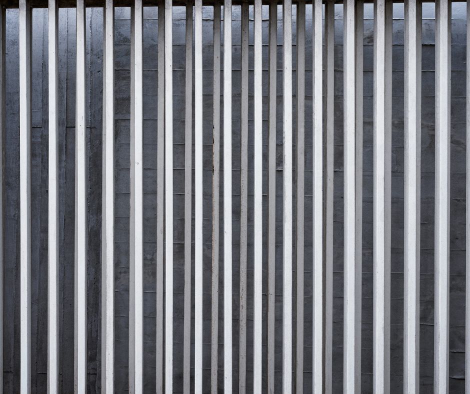 close-up-of-aluminium-fence
